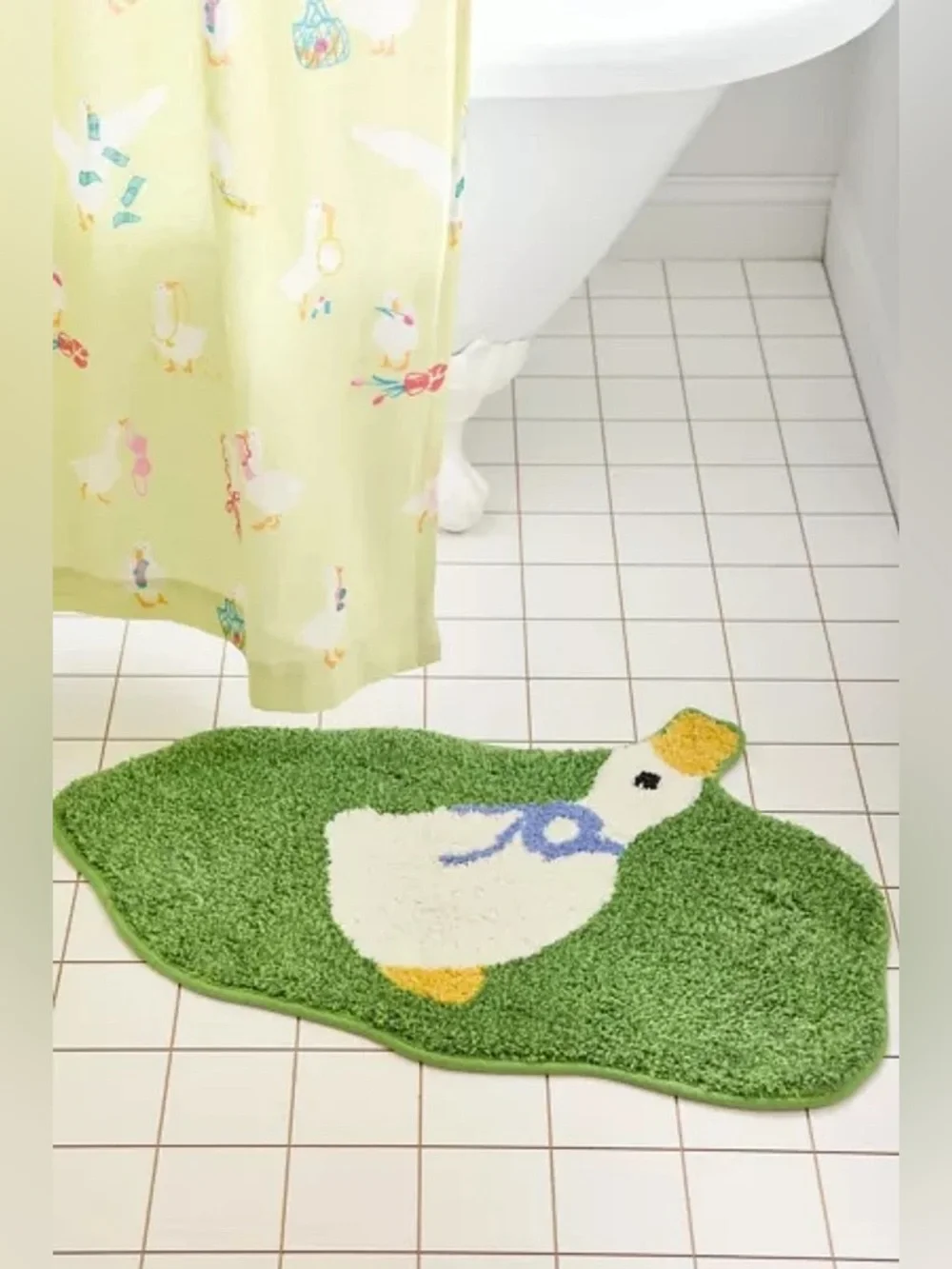 New Urban Outfitters Cheeky Goose Shape Tufted Bath Mat